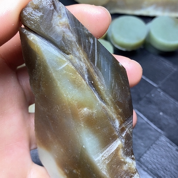 和田玉毛料未镶嵌