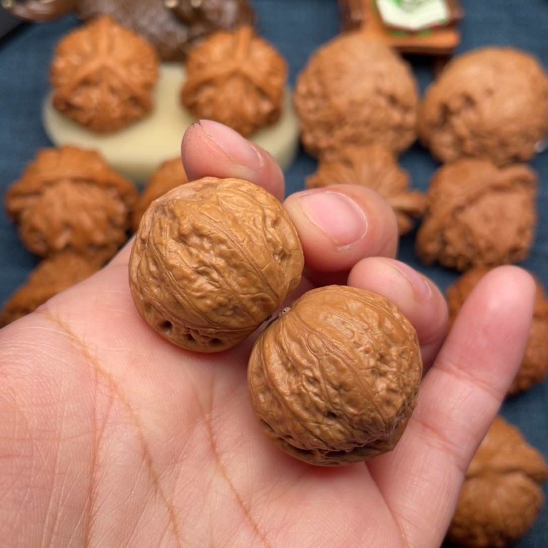 文玩核桃把件29野生小光头全品