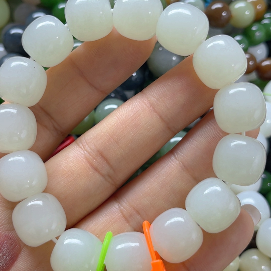 手链未镶嵌和田玉