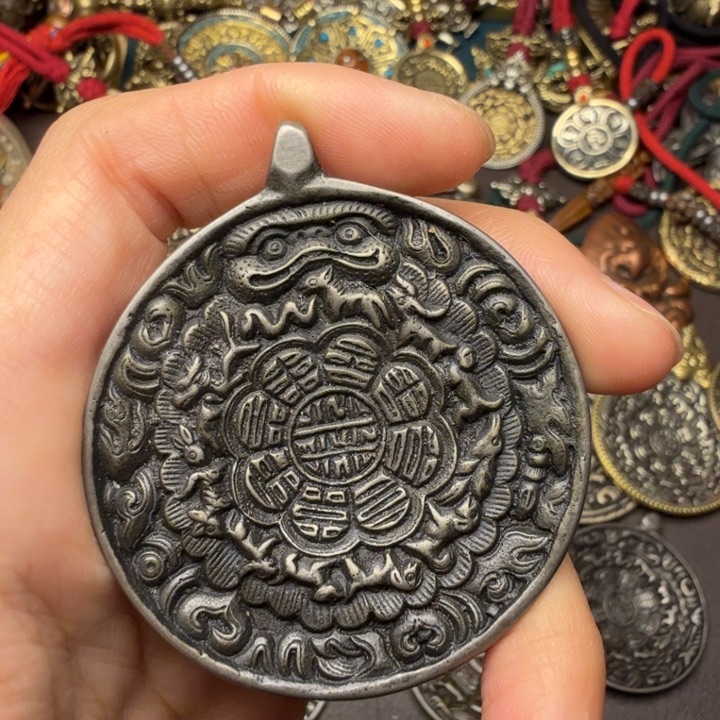 记****藏传文玩九宫如图