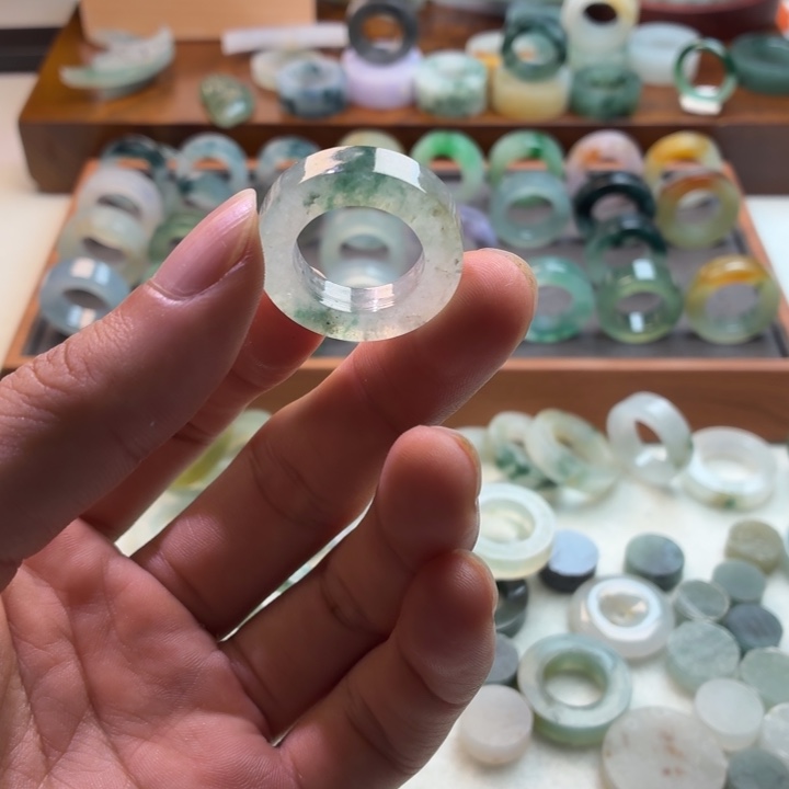 定制翡翠未镶嵌戒指15-24