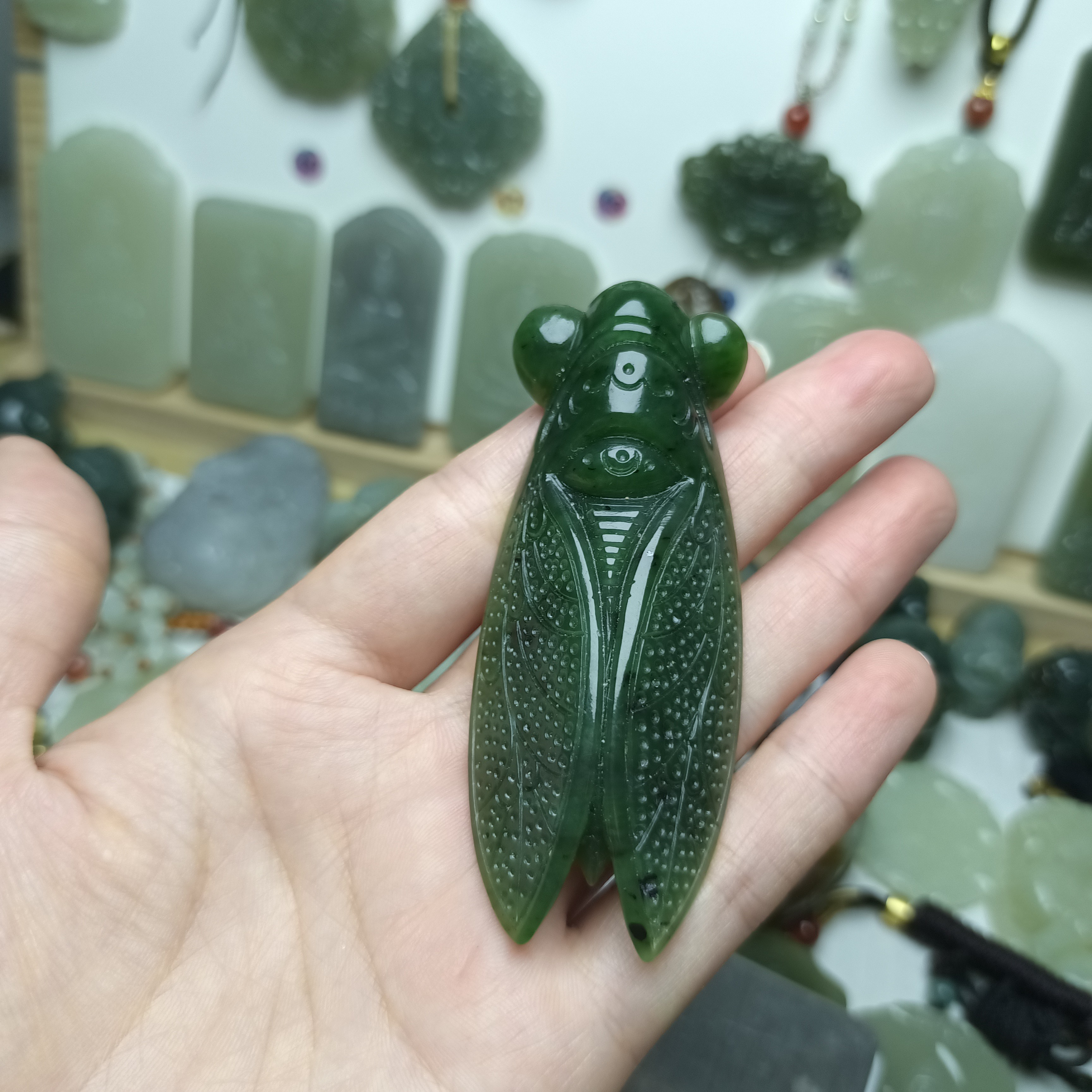 精品时尚和田玉吊牌