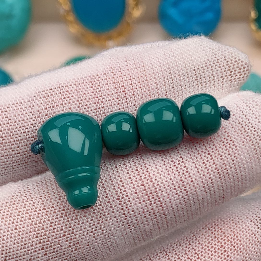 绿松石套装未镶嵌