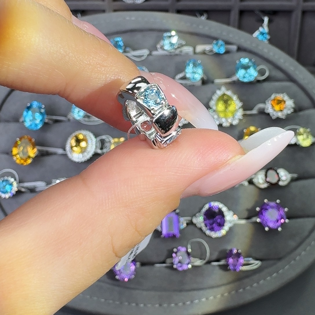 银S925镶嵌托帕石吊坠(不含链)0.62