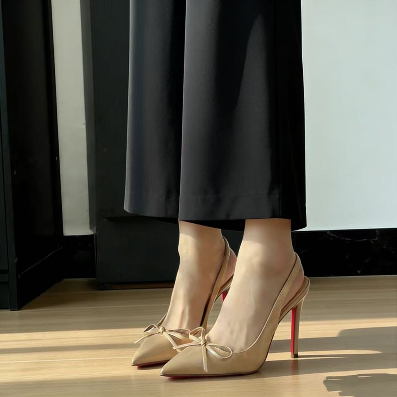 WJ万佳女鞋 高跟鞋2025新款性感后绑带红底单鞋女尖头蝴蝶结凉鞋