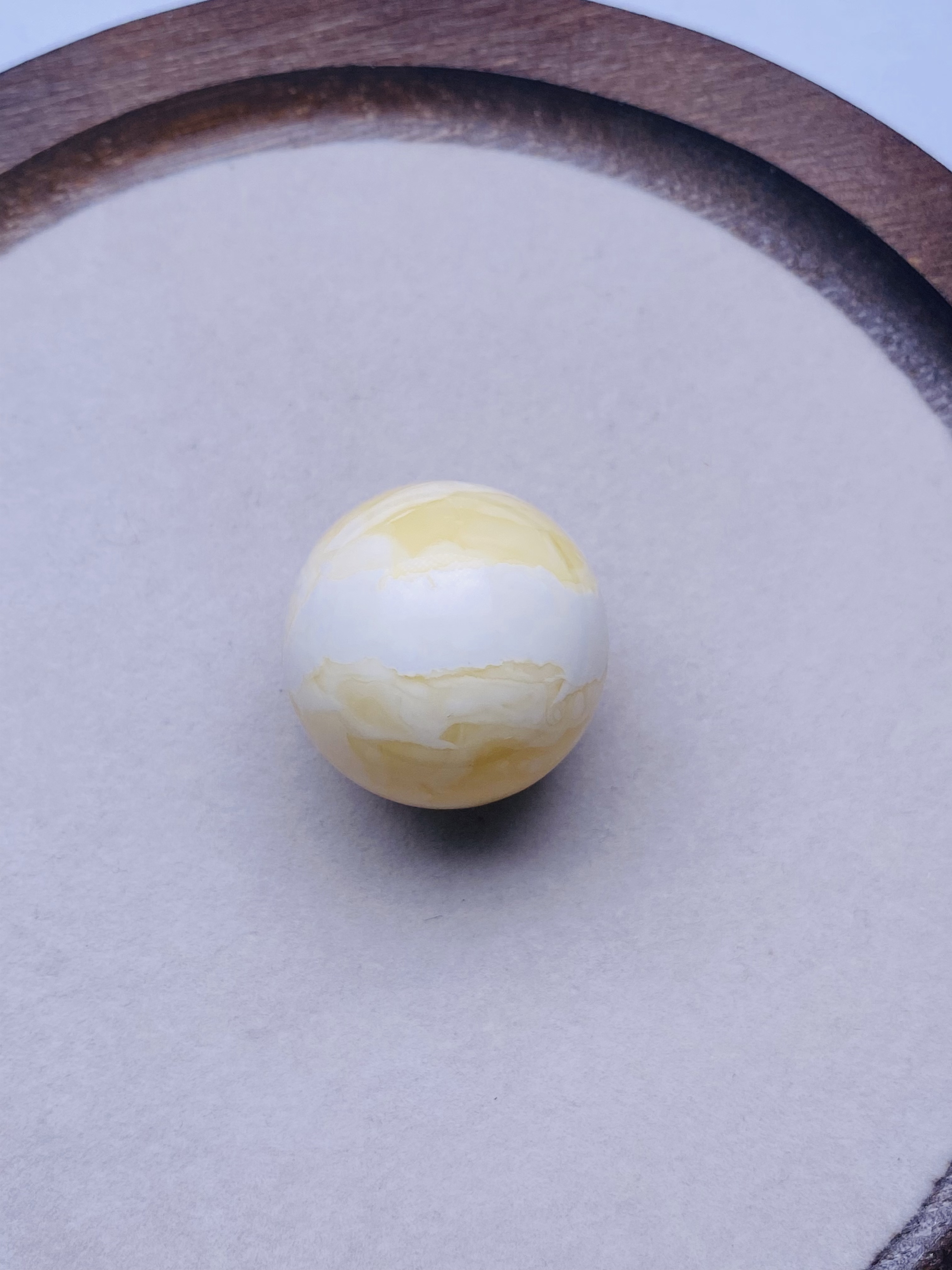 天然琥珀蜜蜡俄料瓷白虎皮浓蜡妖花高品质单珠锁骨珠26mm➕