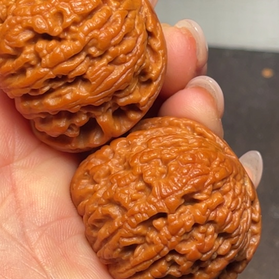 文玩核桃吊坠秦岭野生核桃