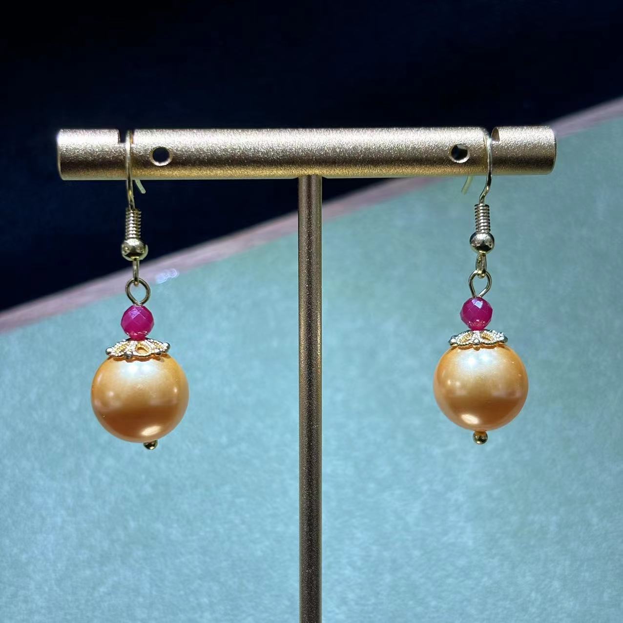 【符老板】y2067-轻奢设计款香槟金圆珠贝珠耳坠-赠链-赠礼盒