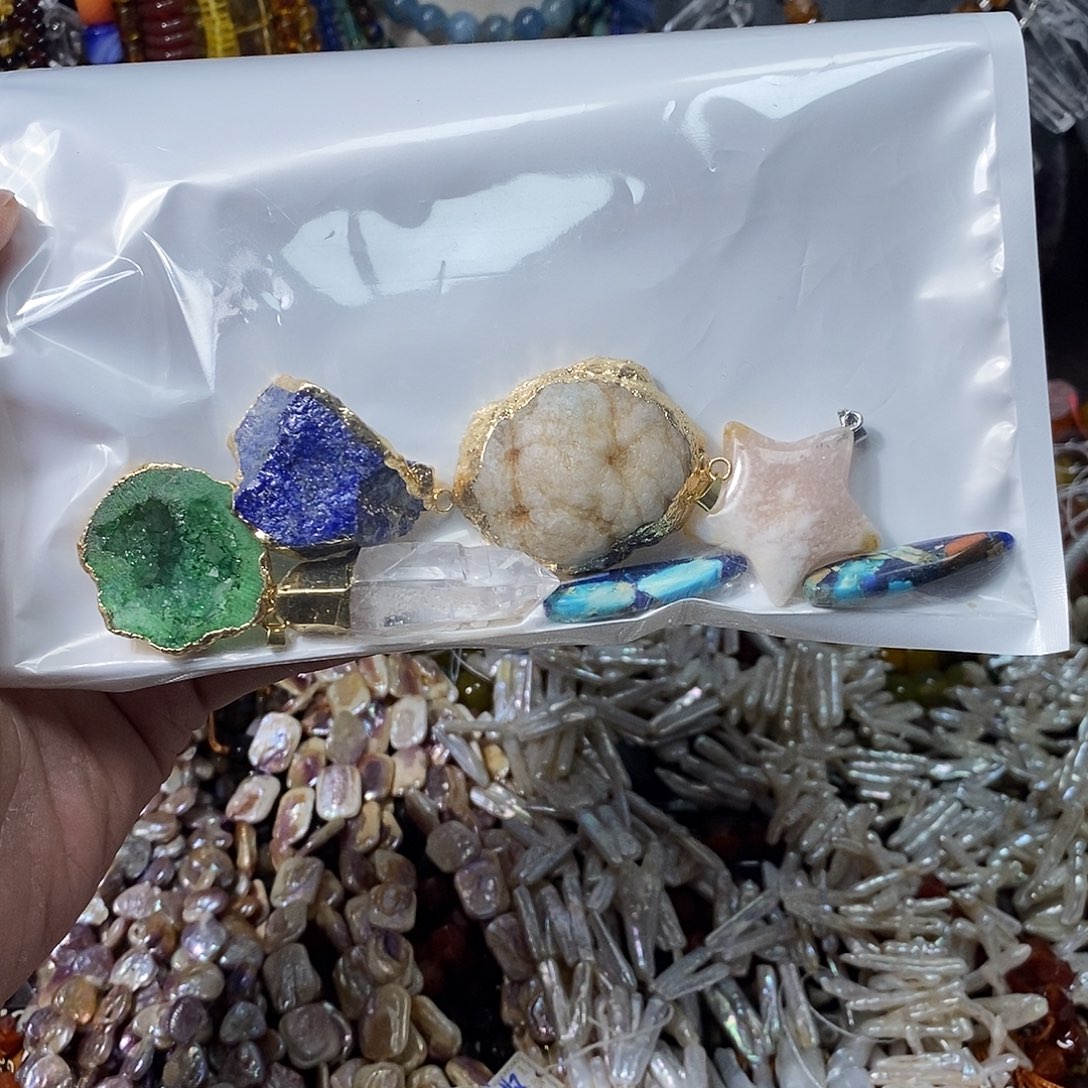 天***宝石英质玉未镶嵌，自选3.5单，