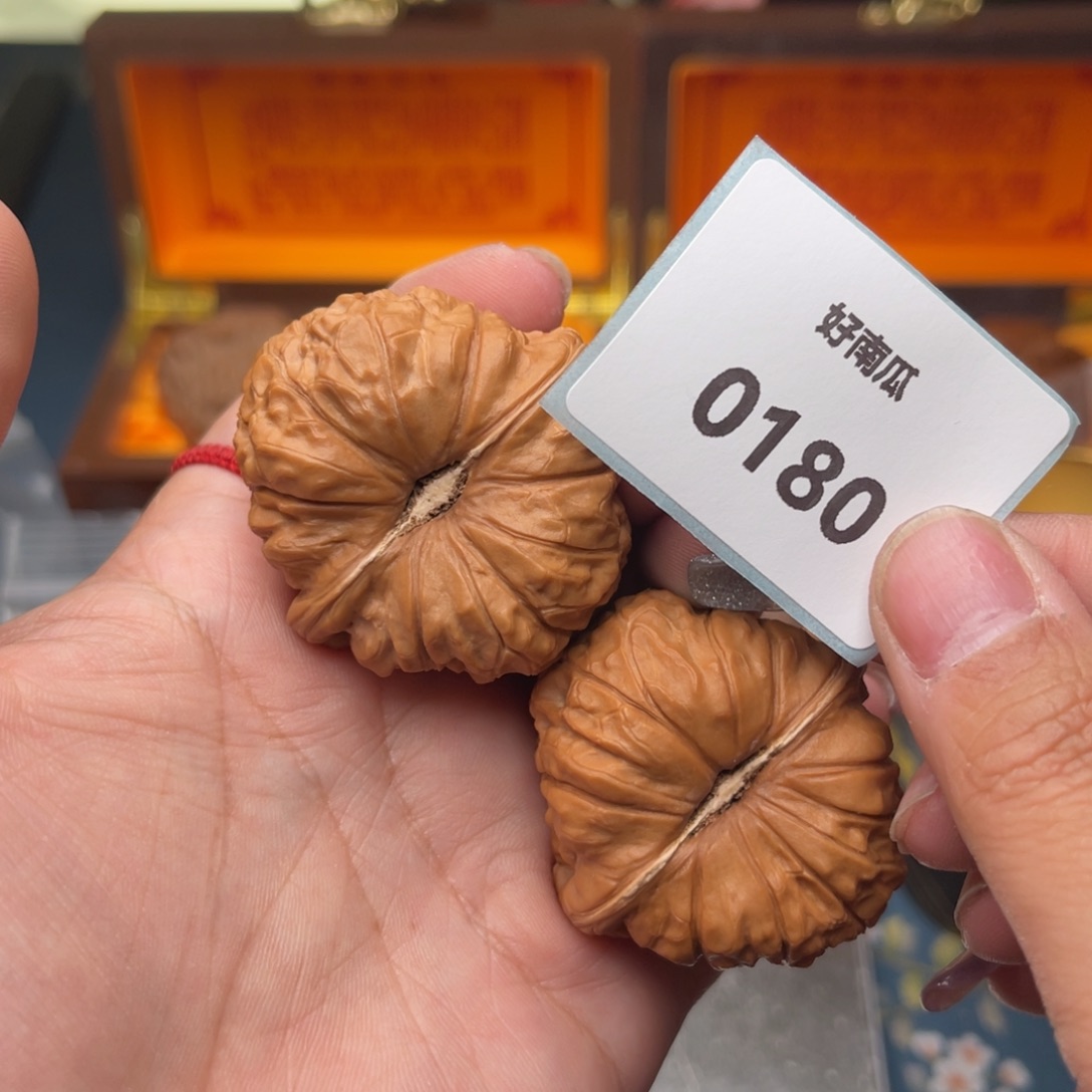 文玩核桃把件比**饭南瓜墩43