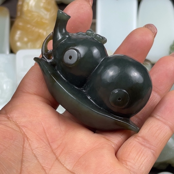 和田玉（糖玉）颈饰未镶嵌