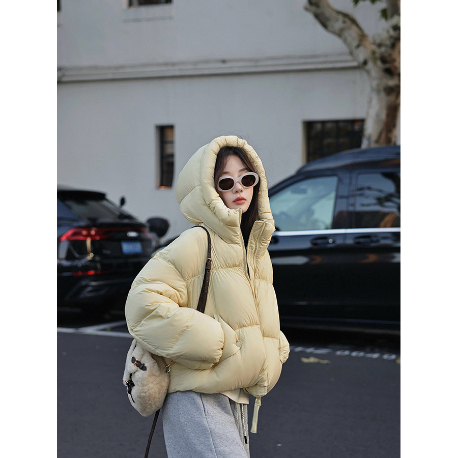 张贝贝 奶油爱丁堡 90白鸭绒 云感小面 包羽绒服 无胆直充