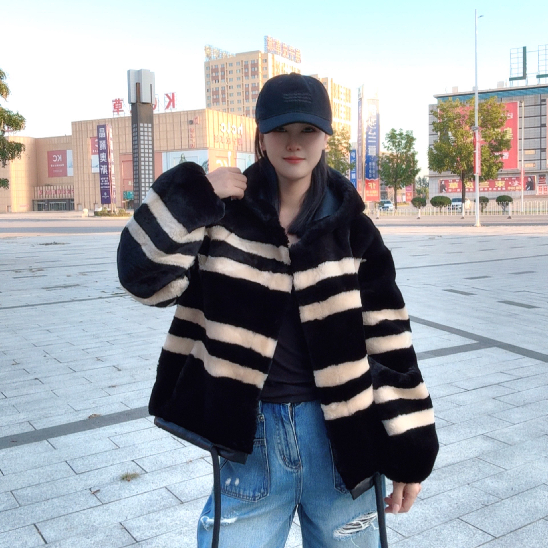 【MT·Fur】连帽款美力奴条纹皮毛一体短款外套女时尚爆款2550