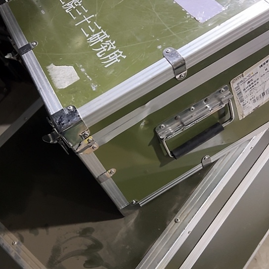 大哥看好下单闪电购有磕碰