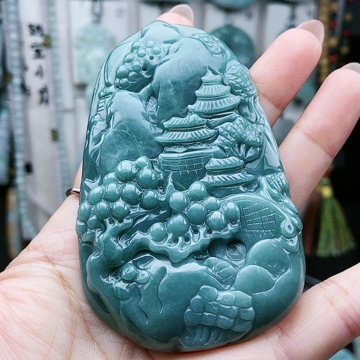 翡翠未镶嵌颈饰翡翠