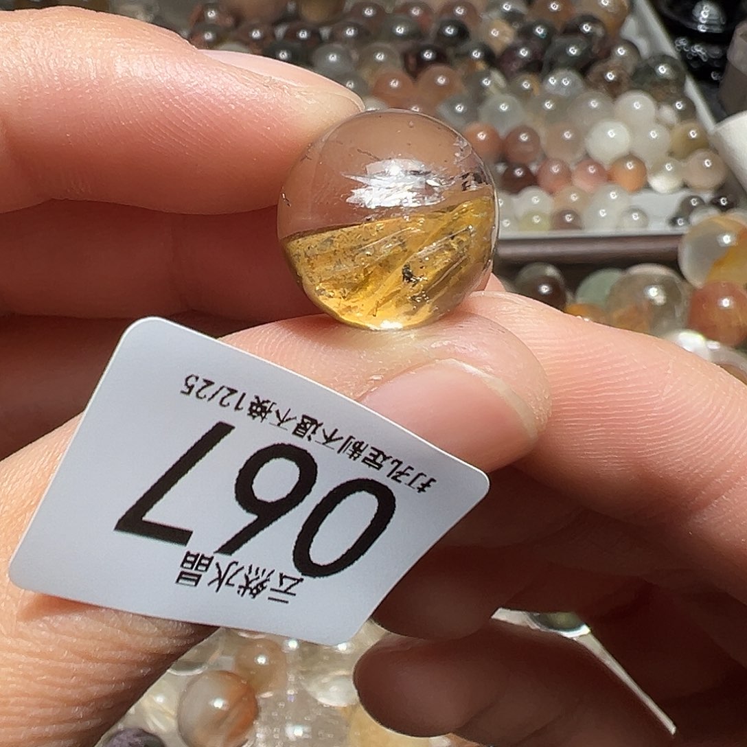 未镶嵌水晶珠宝半成品