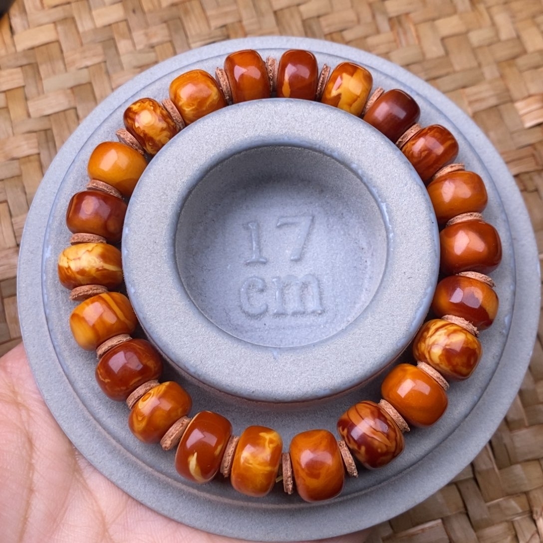 蜜蜡裸石未镶嵌蜜蜡