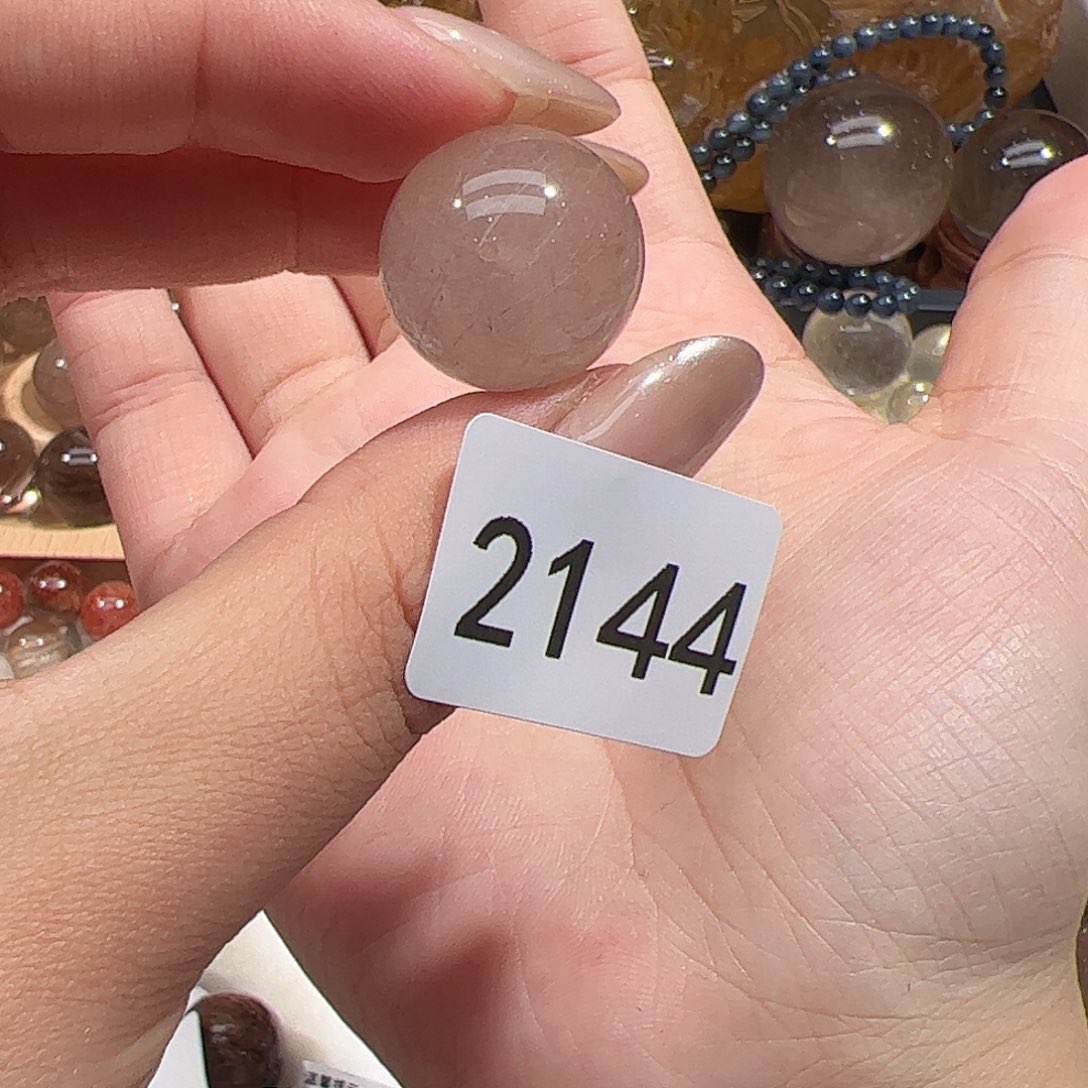 未镶嵌水晶大型摆件（非配饰）