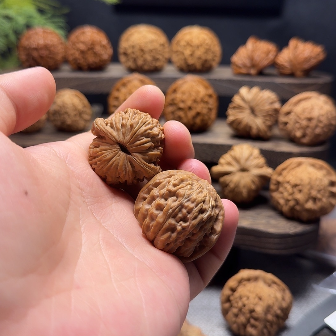 手串猴头核桃35.5全品四座楼
