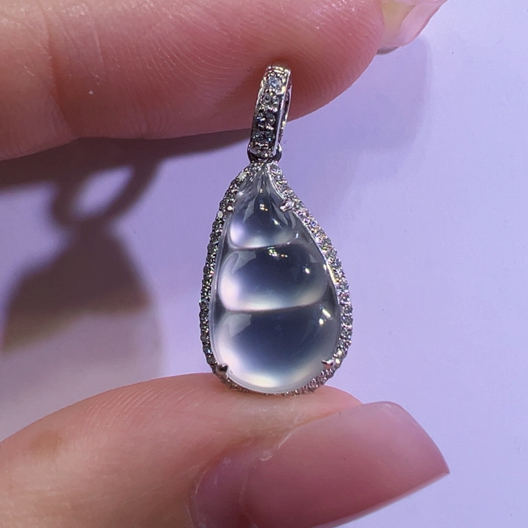 翡翠18K金镶嵌吊坠(不含链)吊坠