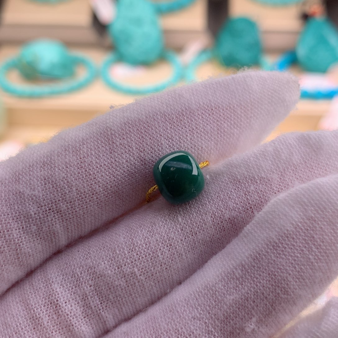 绿松石珠宝奇石未镶嵌8.4-7.6