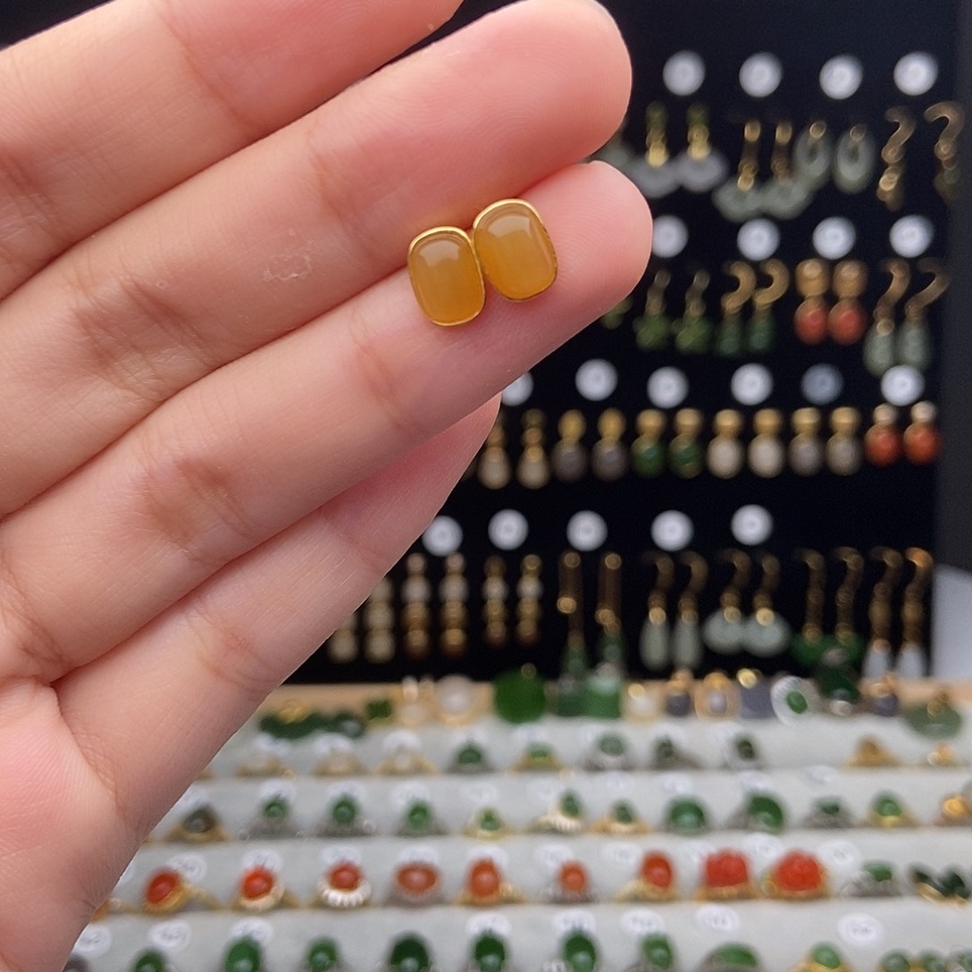 银S925镀金镶嵌和田玉耳饰