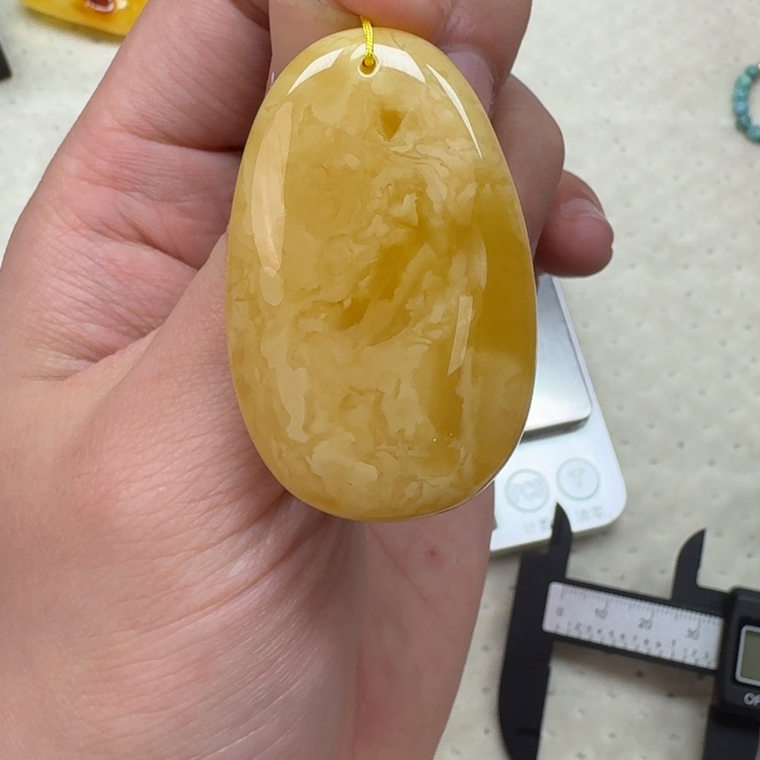 琥珀未镶嵌珠宝奇石336