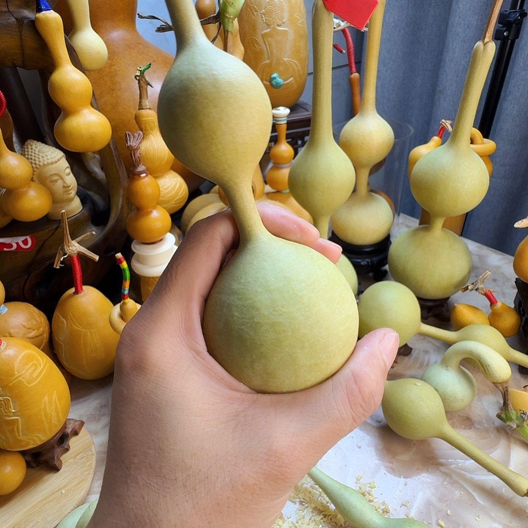M****g三庭葫芦手把摆件