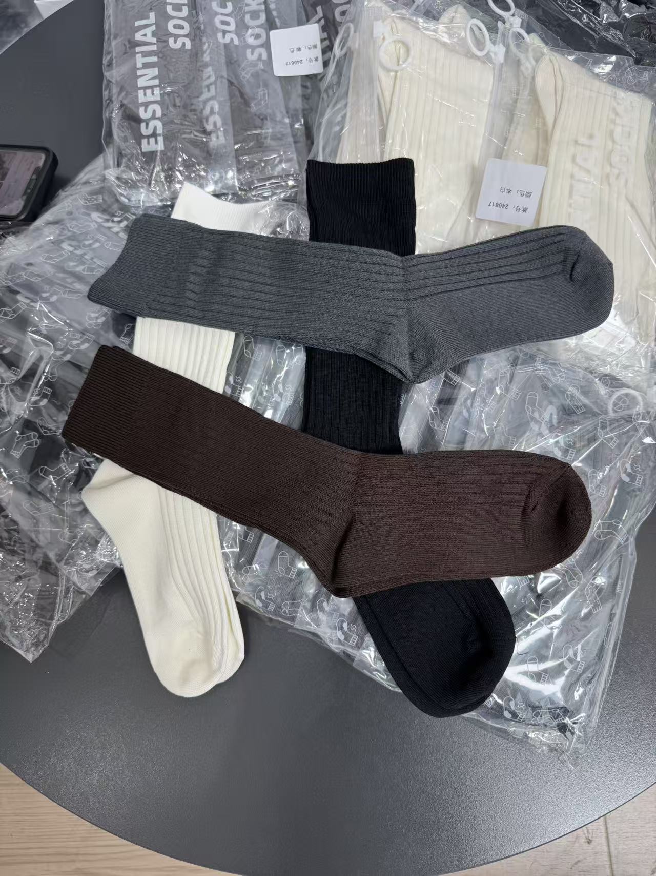 欧货2025秋季新款袜子女时尚显瘦长筒女袜堆堆袜