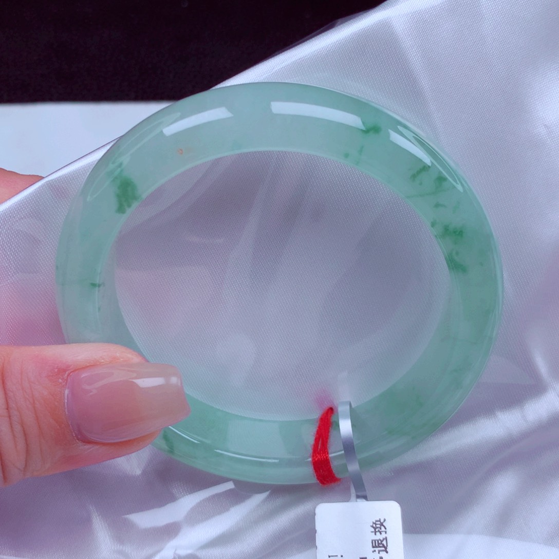 翡翠未镶嵌手镯手镯