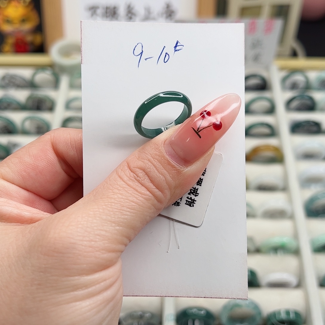 翡翠戒指未镶嵌翡翠