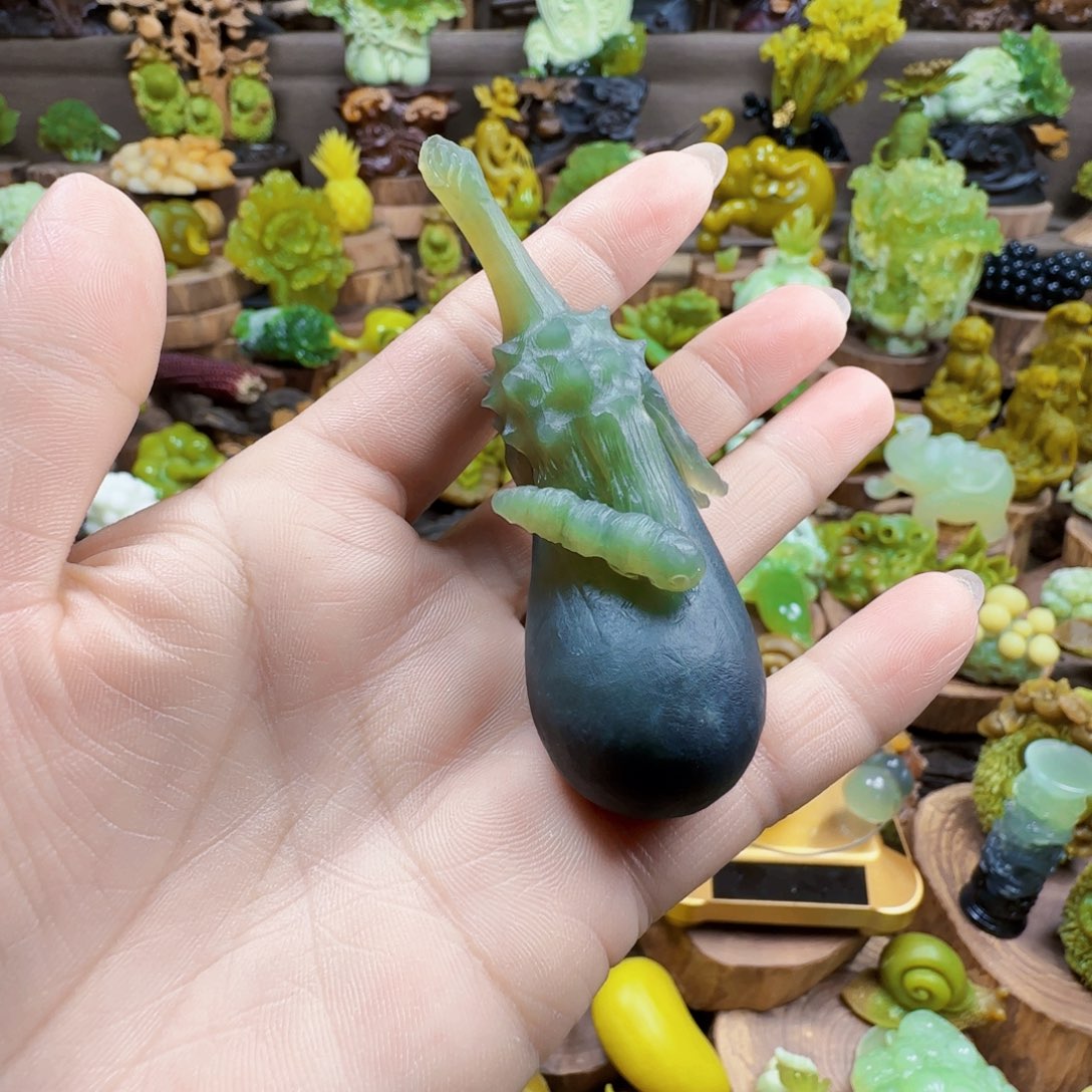 蛇纹石玉未镶嵌把件