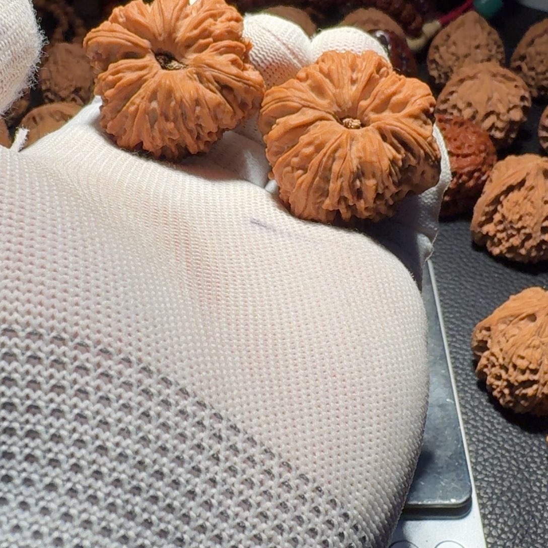 s***吊坠文玩核桃有黄有色差有修