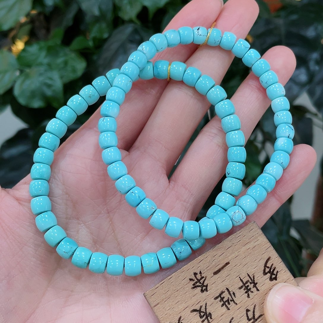 绿松石颈饰未镶嵌