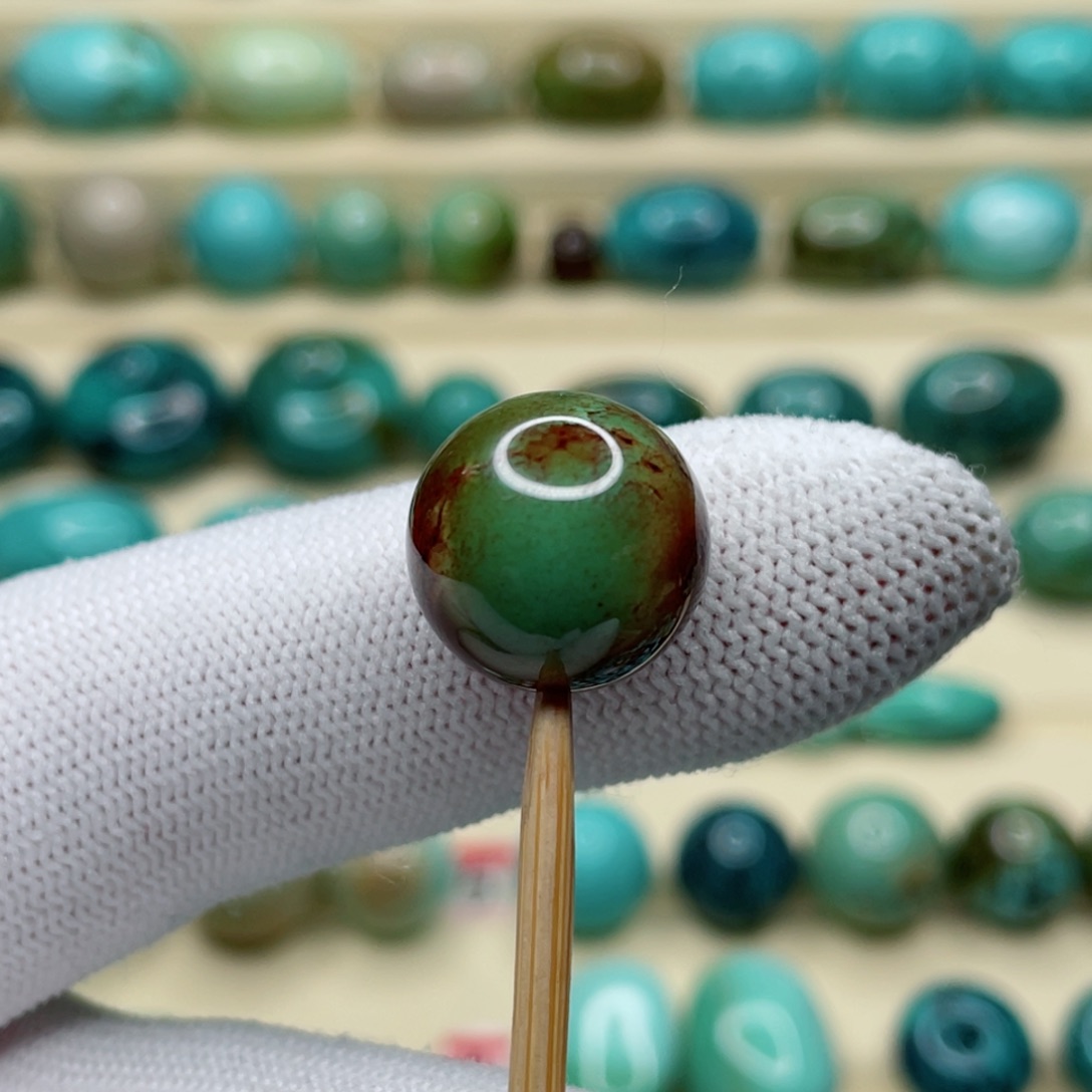 未镶嵌绿松石珠宝奇石