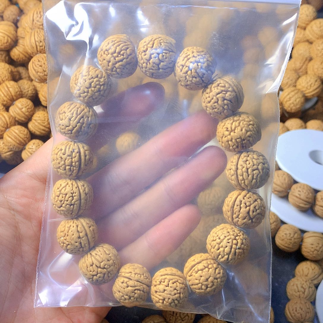 吊坠桃核?*桃核龙珠