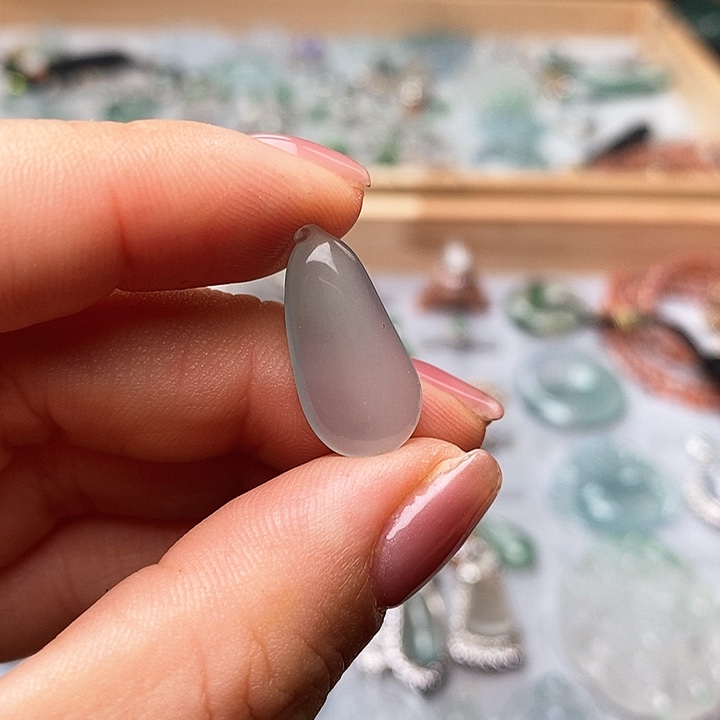 定制翡翠未镶嵌吊坠