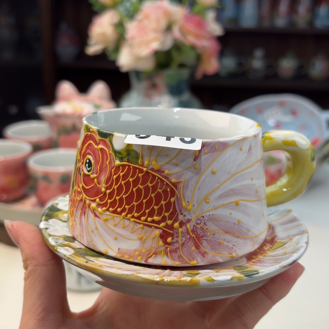 瓷片兔兔好可爱啊我