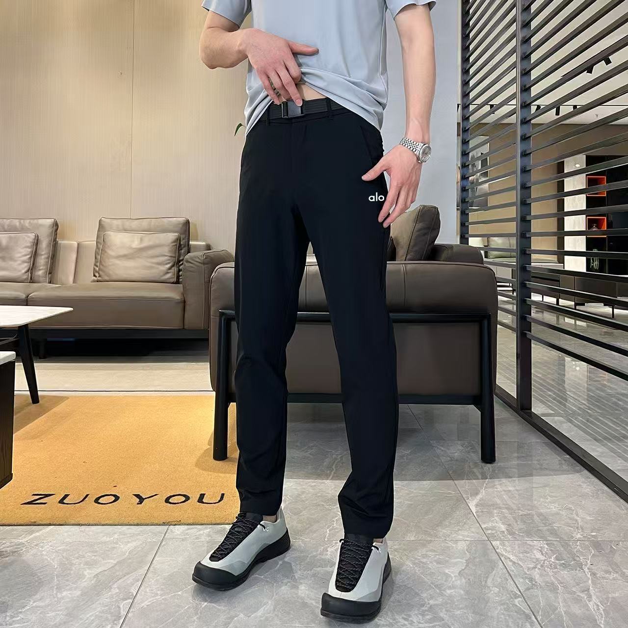 防风时尚时尚网红潮牌男士闲裤户外运动休闲裤裤宽松透气送腰带