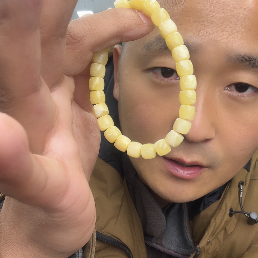 白玉菩提手串8直切牛