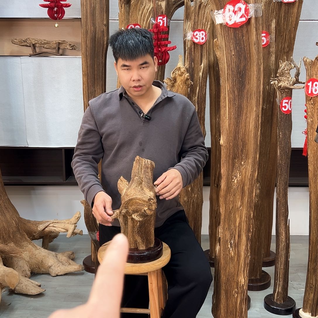 沉香摆件共**来沉香摆件