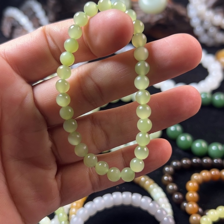 和田玉未镶嵌手串