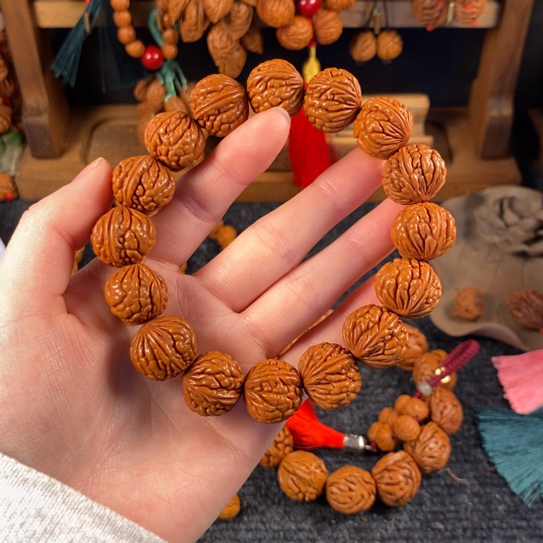 吊坠桃核桃枭手串