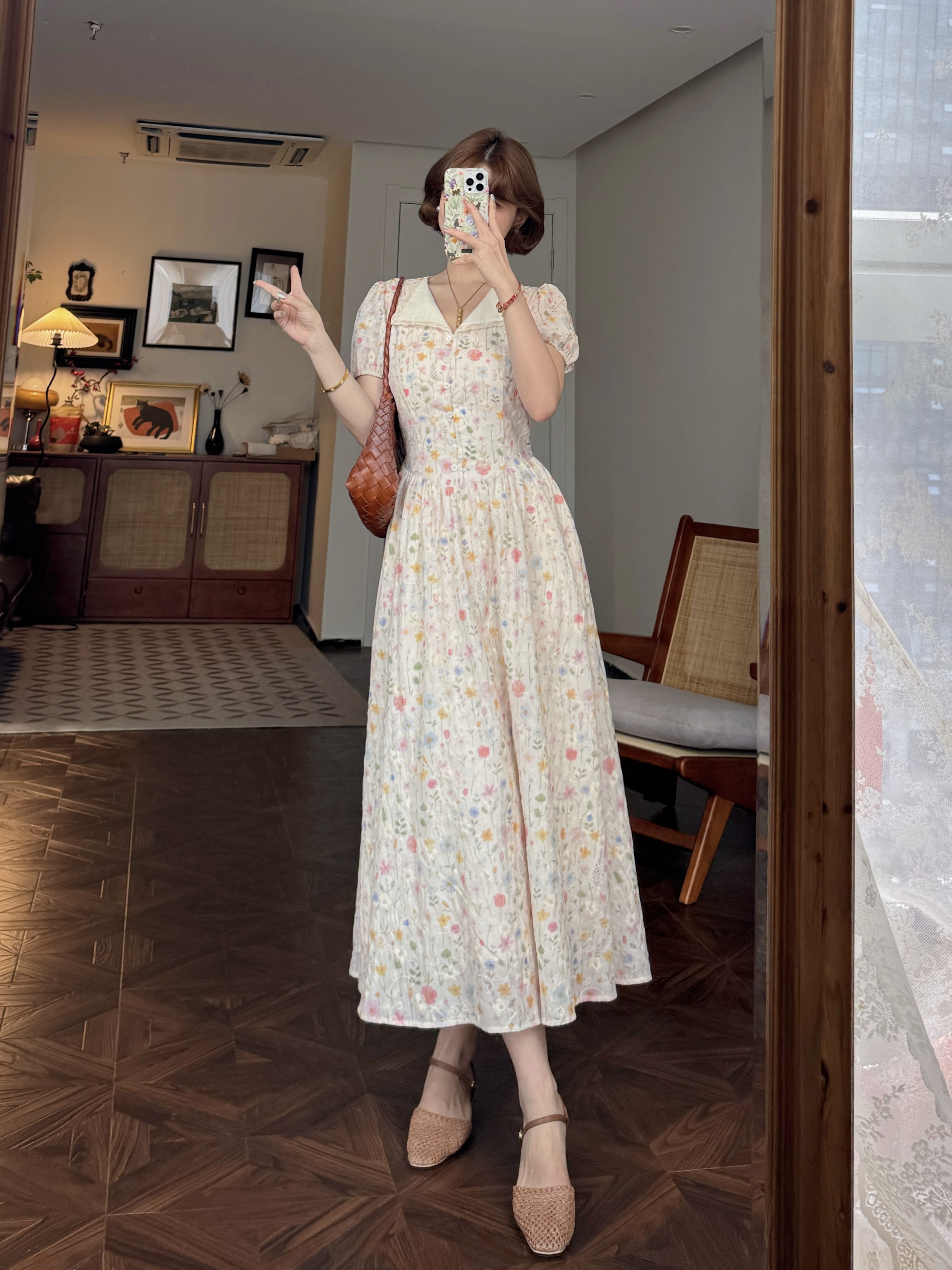 蕾英俊-甜蕊花房-夏季法式甜美蕾丝拼接翻领碎花优雅连衣裙JF6291