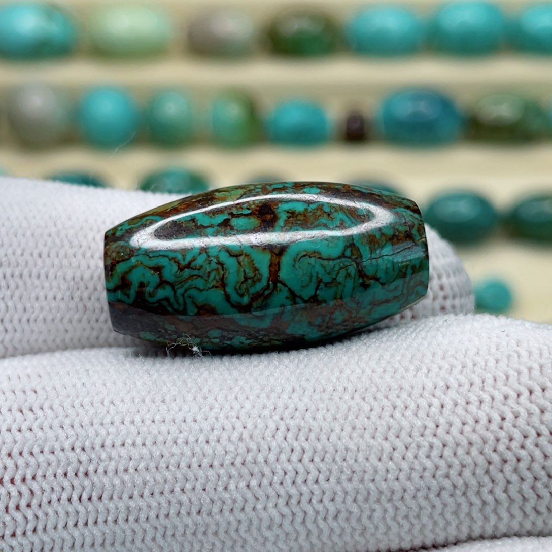 未镶嵌绿松石珠宝奇石