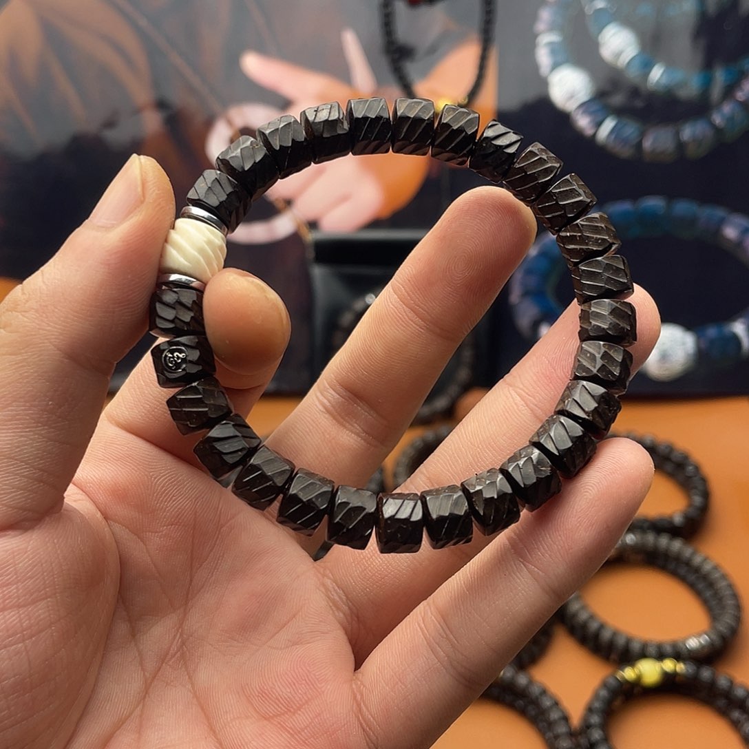 椰蒂吊坠97龙鳞牙牙