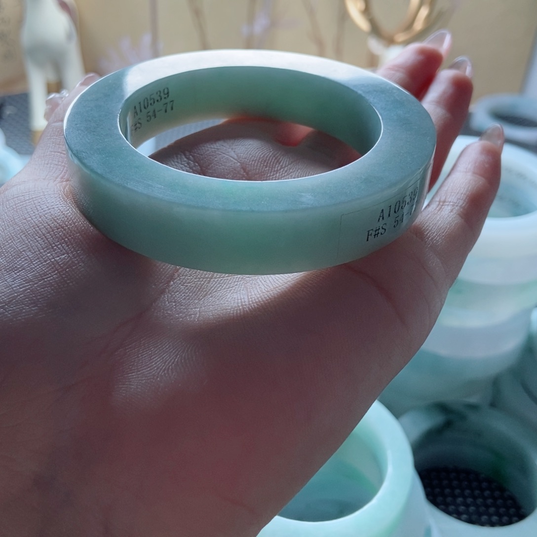 我***呢定制翡翠未镶嵌AA