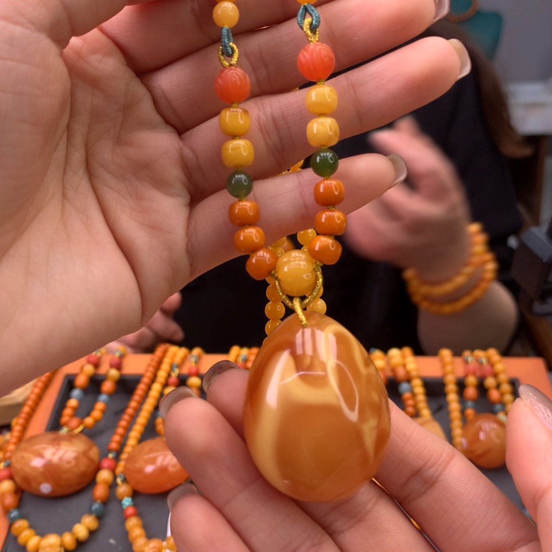 蜜蜡颈饰未镶嵌水滴