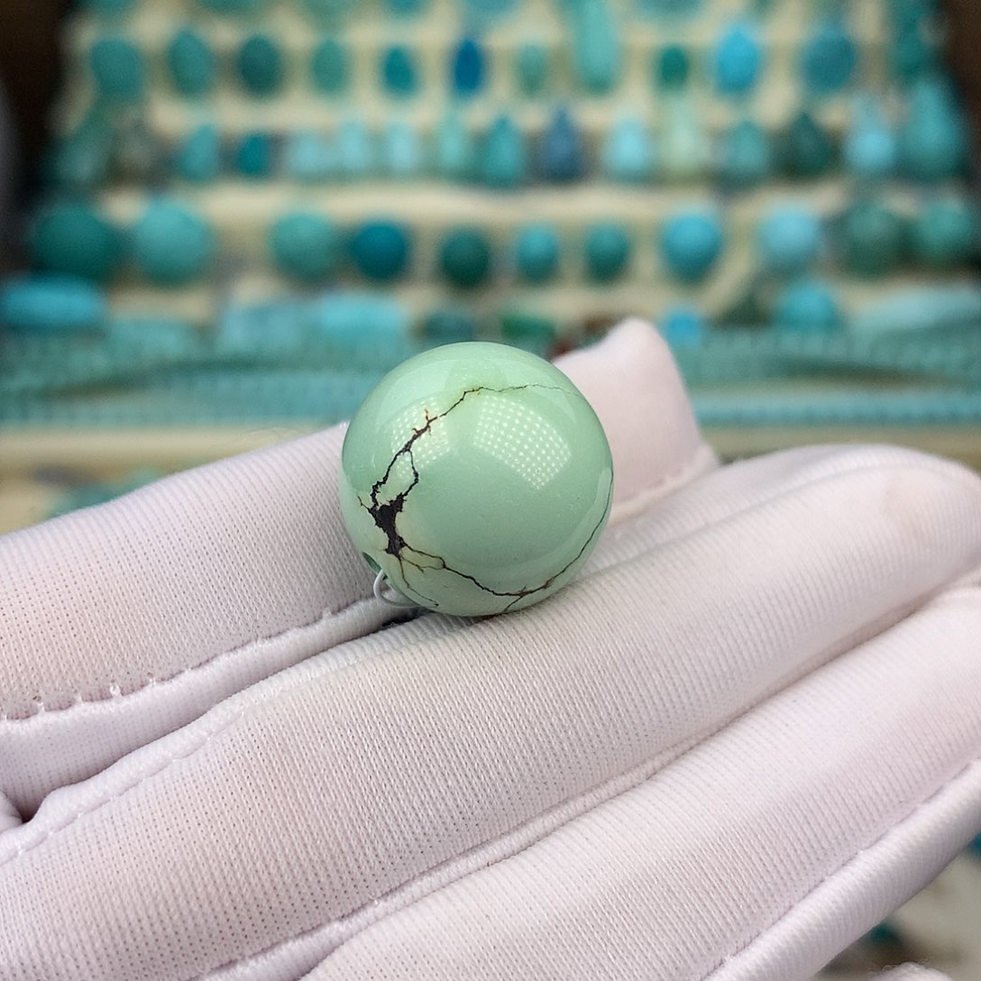 绿松石未镶嵌珠宝奇石17