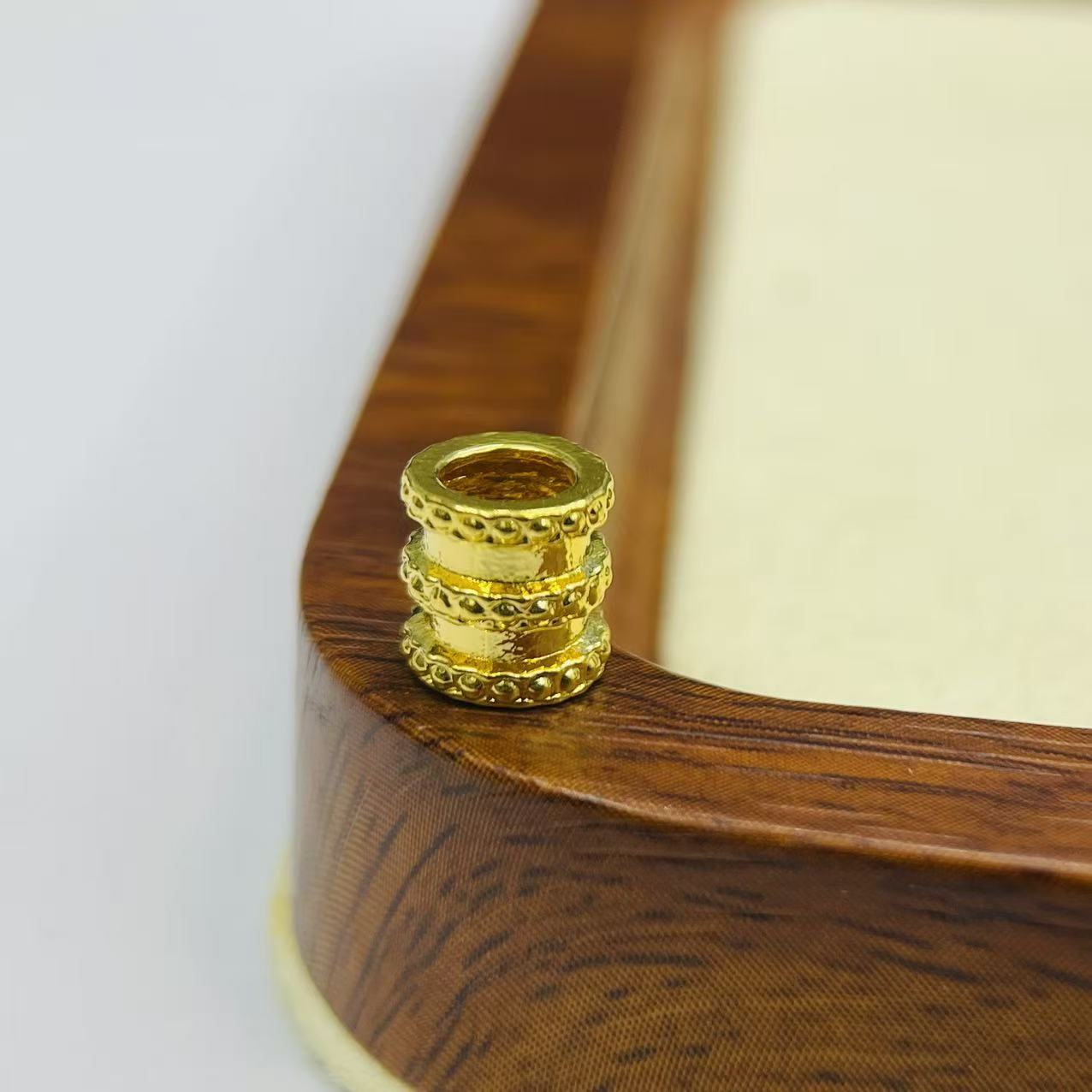 新金社黄金足金999--7mm小蛮腰DP0118-0180